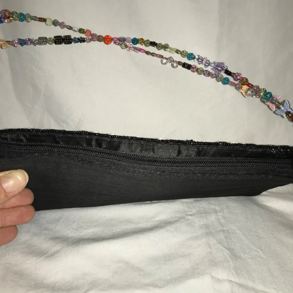 Beaded Handbag - Picture 6 of 9